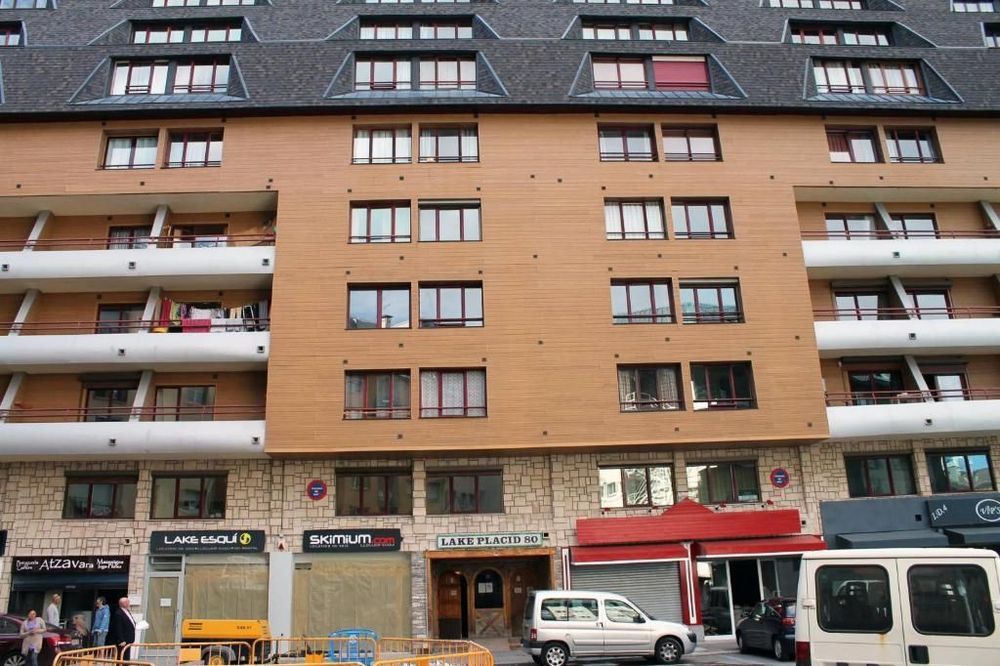 Apartments Lake Placid 3000